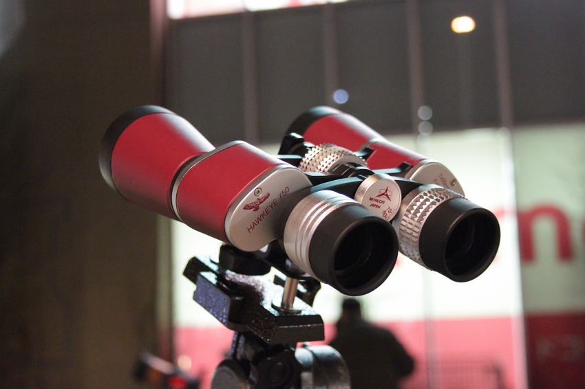 赤い双眼鏡。カワイイ♪