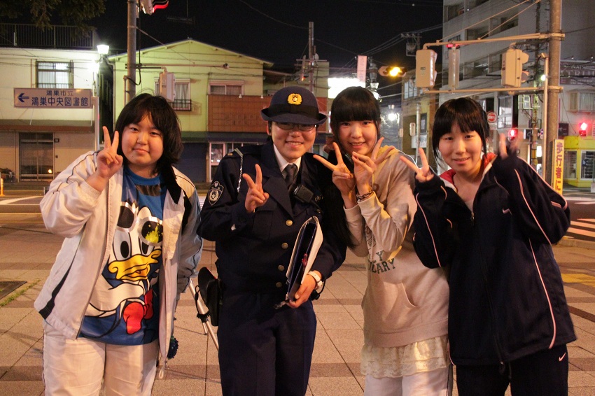 警邏中の婦警さんと♪