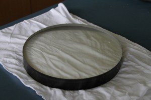 取り出されたレンズ